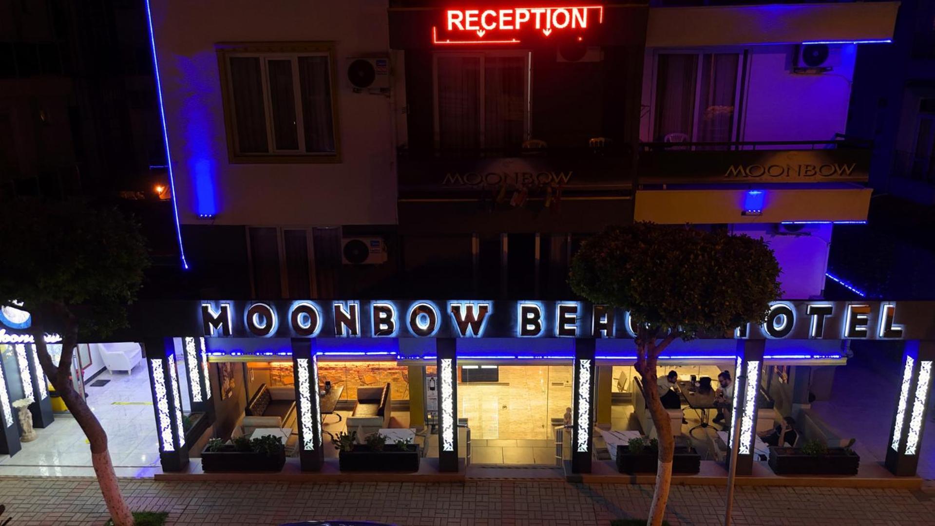 Moonbow Hotell 3*