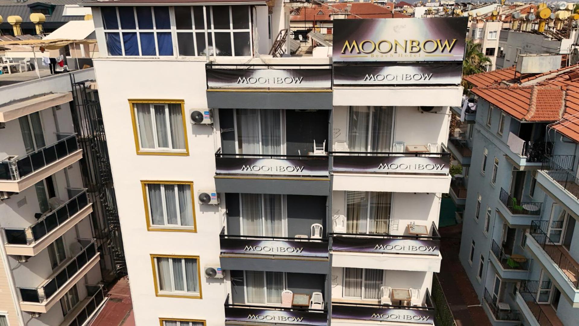 Moonbow Hotell 3*