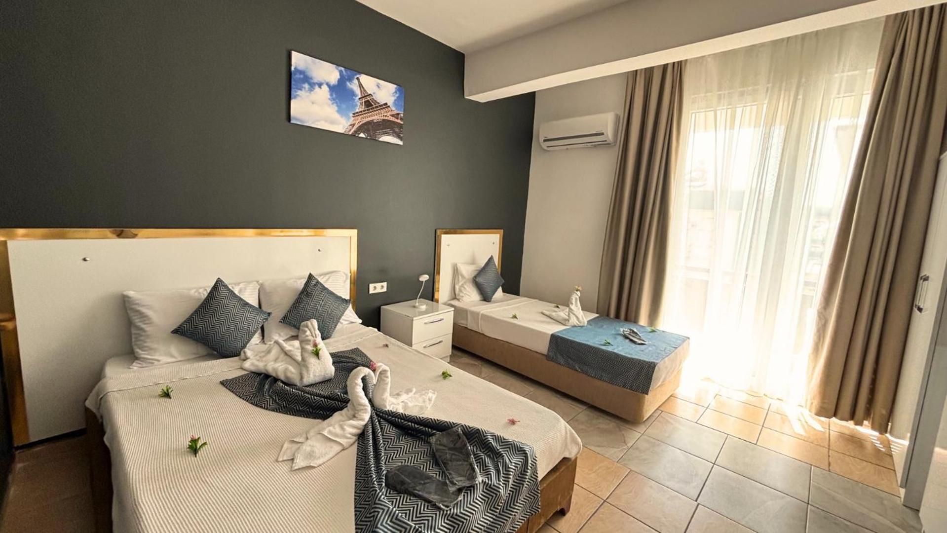Moonbow Otel